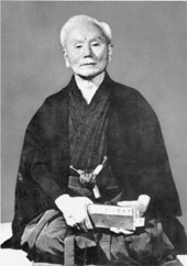 Mestre Gichin Funakoshi (1868-1957)